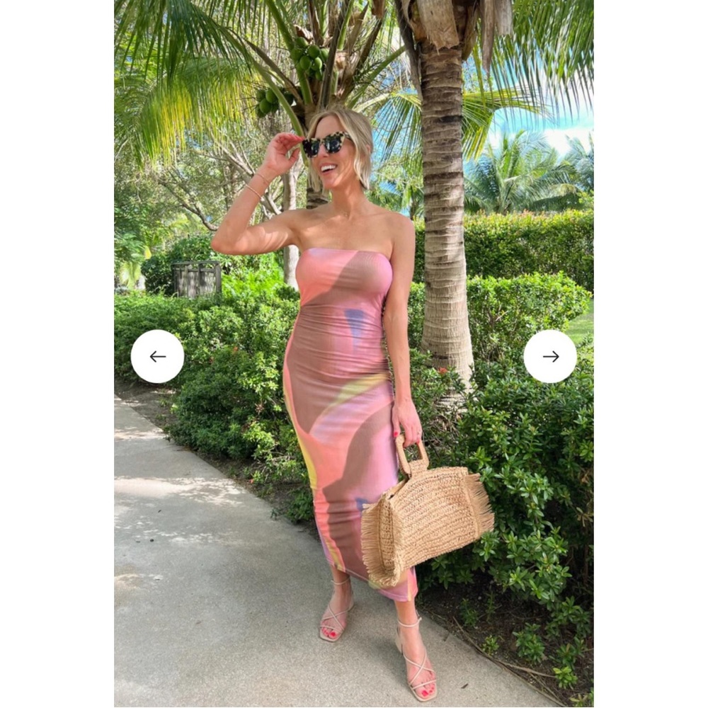 Vestique | Optical Illusion Dress